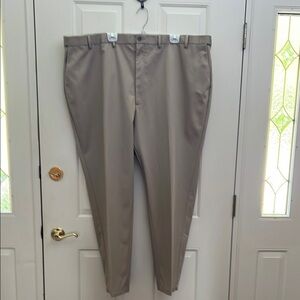 Haggar Classic Fit Work to Weekend Tan Khakis.   50 x 32